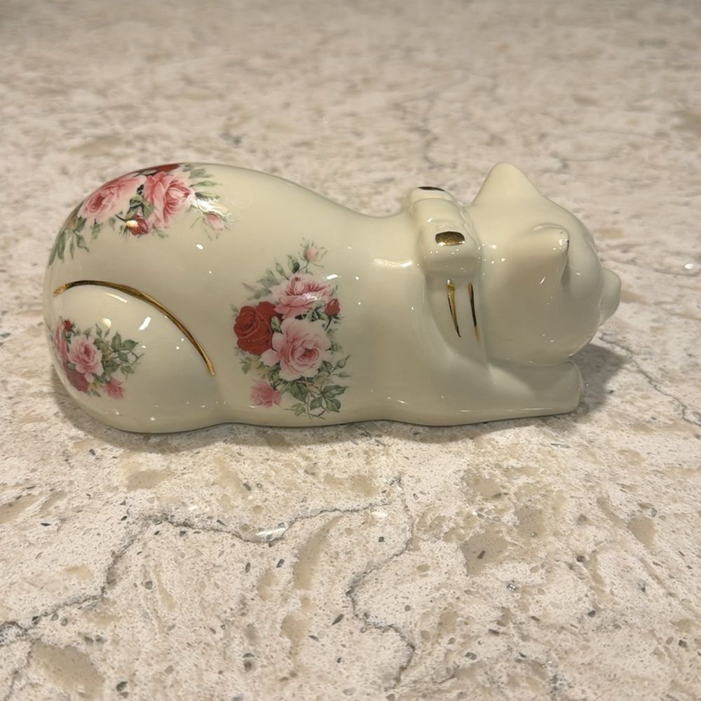 FORMALITIES by BAUM BROS~ECRU WHITE~PORCELAIN~SLEEPY CAT FIGURINE~VERY NICE~BR - Picture 3 of 8